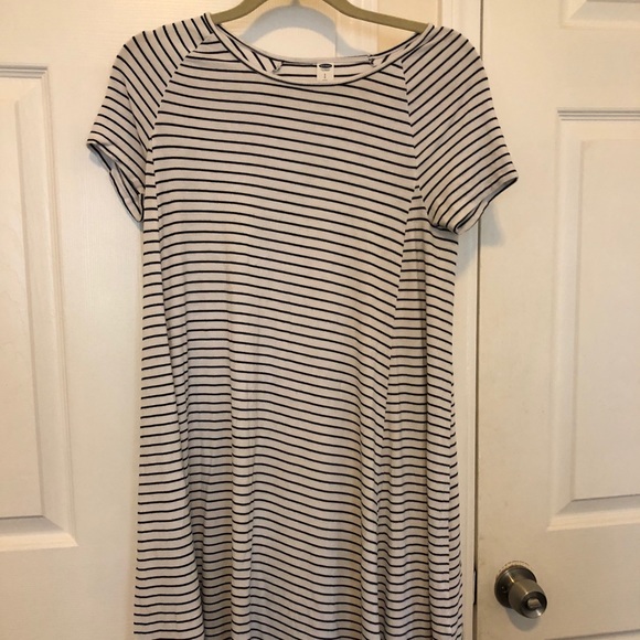 Black and white dress - Picture 2 of 3